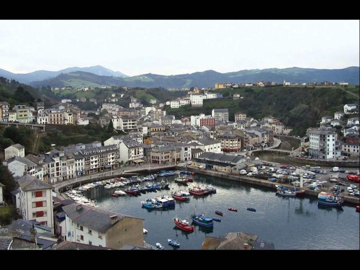 Room In Lodge - Double And Single Room - Pension Oria 2 Luarca Exterior photo